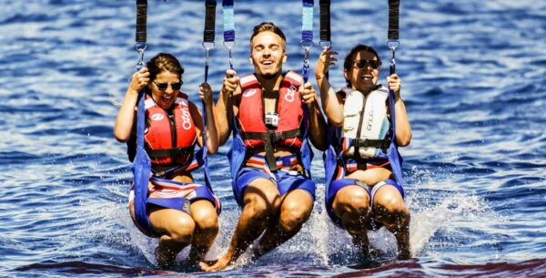 Parachute-ascensionnel-3-personnes-mandelieu-watersports